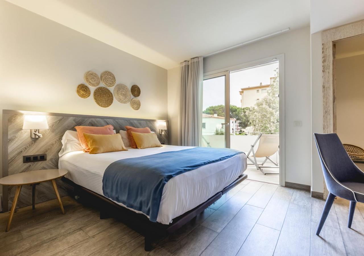 1935 Hotel Boutique & Apartments - Adults Only 罗萨斯 外观 照片